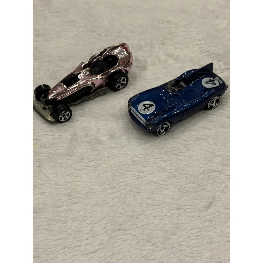 Hot‎ Wheels 1993 Pink Racer and Blue Jaguar D-Type Diecast Car Lot of 2